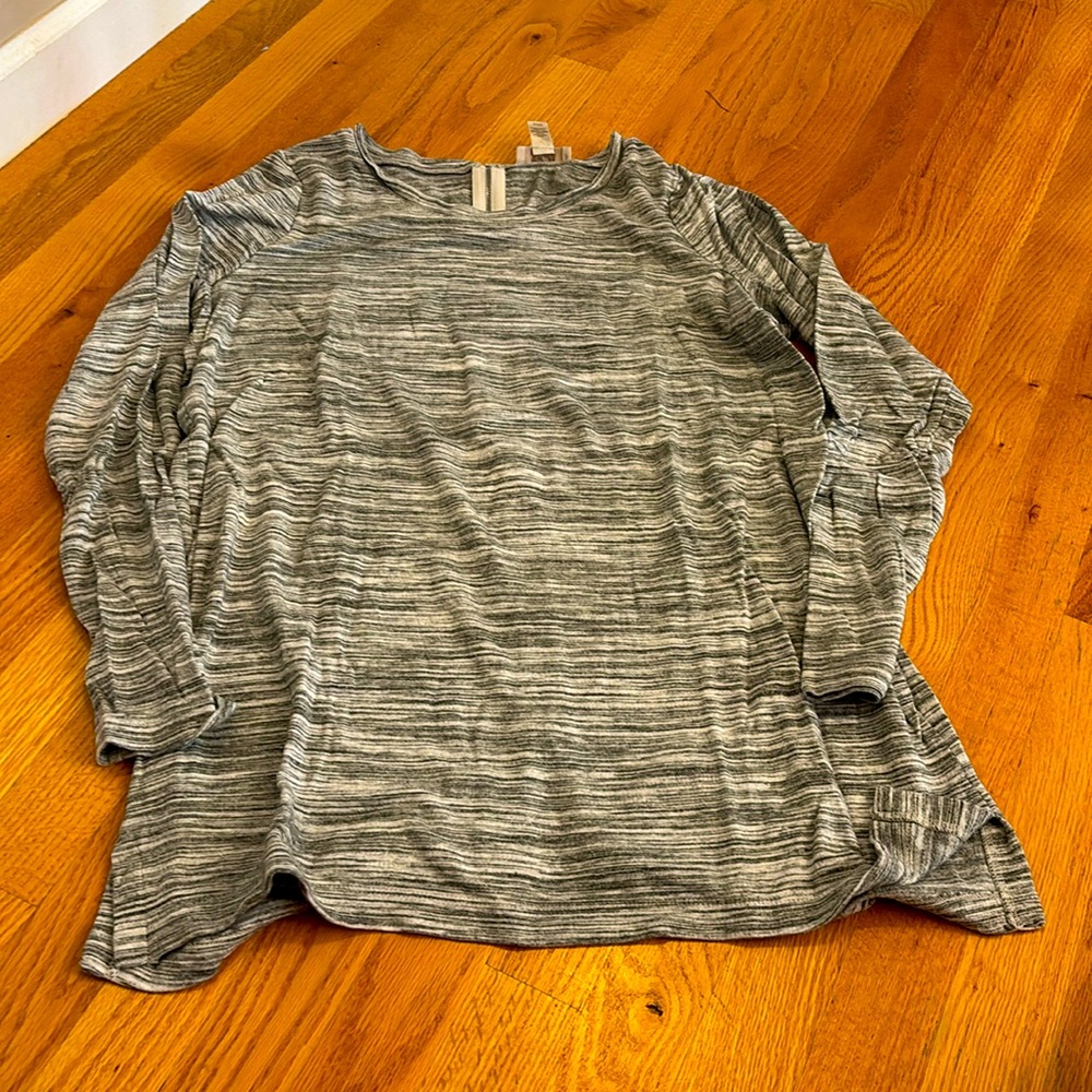 Long Sleeve Gray Tunic with Back Zipper